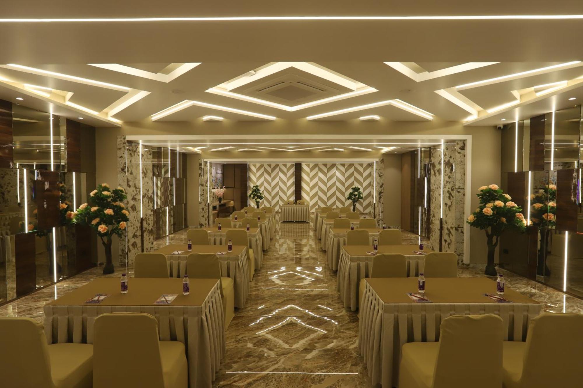 Hotel Auris & Banquets, Mumbai International Airport Extérieur photo